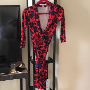 Red floral DVF Julian wrap dress size 2